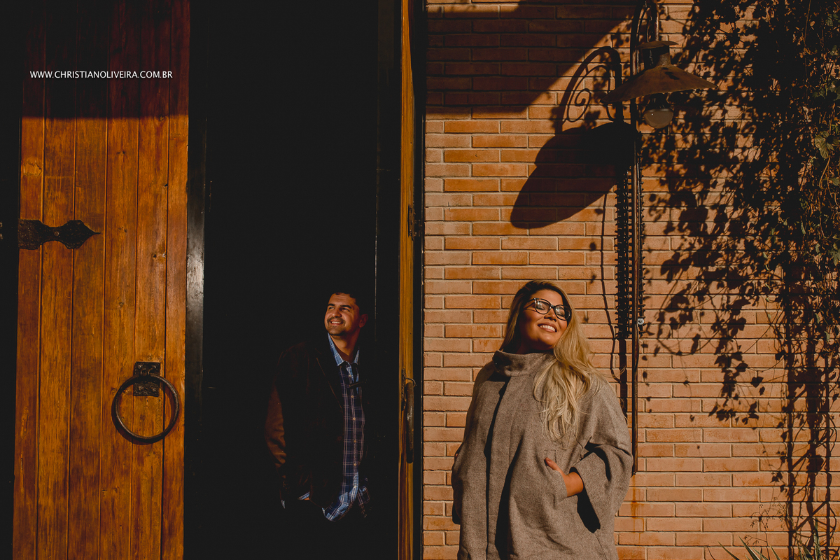 Pré Casamento_ Jéssica e Pablo _ Noivos - Juiz de Fora - MG - Fotografo de Casamento - Cervejaria - Pizzaria - Mr Tugas - Fotografia Christian Oliveira - JF - BOOK - Fotografo Criativo