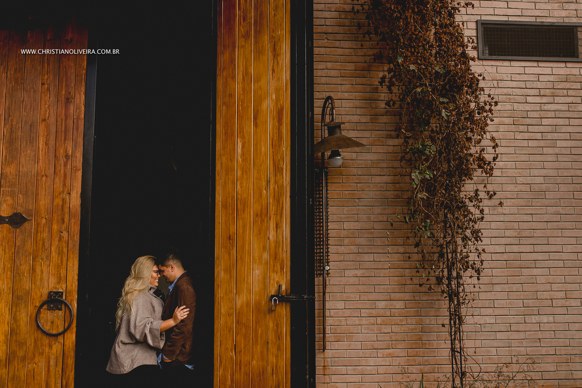 Pré Casamento_ Jéssica e Pablo _ Noivos - Juiz de Fora - MG - Fotografo de Casamento - Cervejaria - Pizzaria - Mr Tugas - Fotografia Christian Oliveira - JF - BOOK - Fotografo Criativo