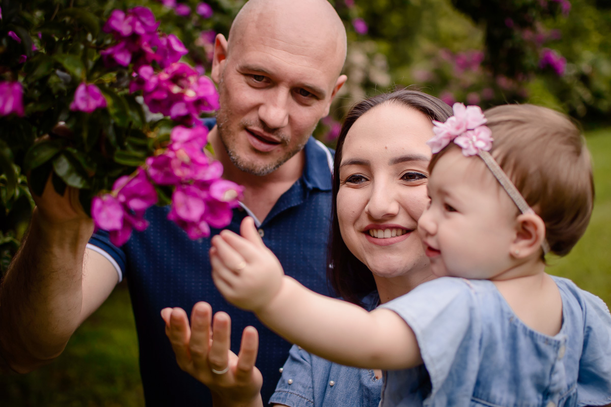 familia reunida nas fotos externas 