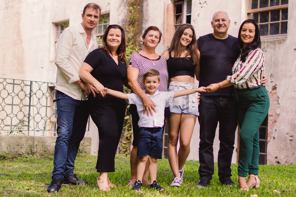 familia participando do ensaio do julinho em garibaldi 