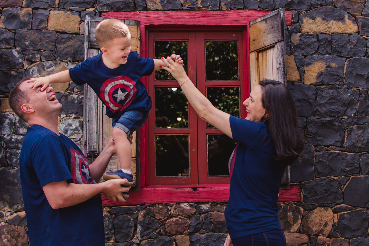pedro e sua familia na casa angelo em bento gonçalves 