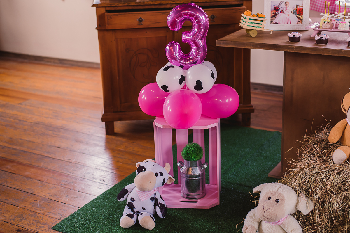 decoração doces bichos fazendinha aniversário infantil balões ursos 