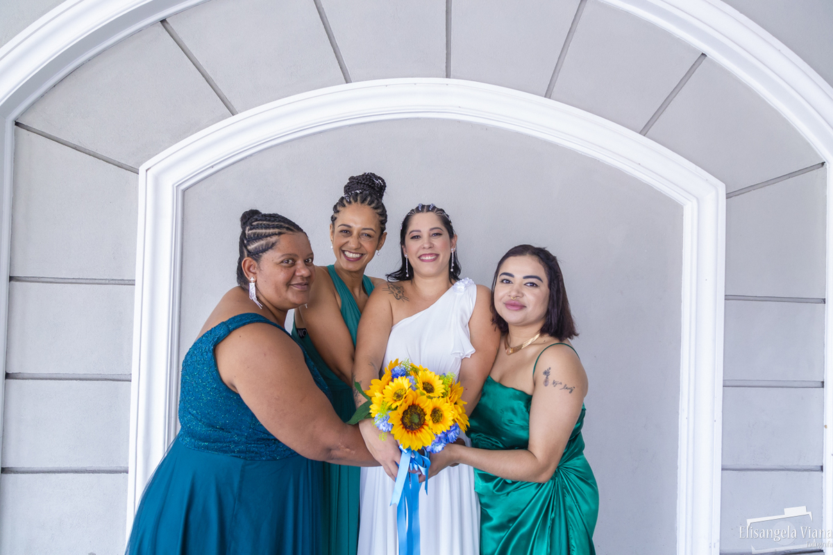 noiva e suas madrinhas