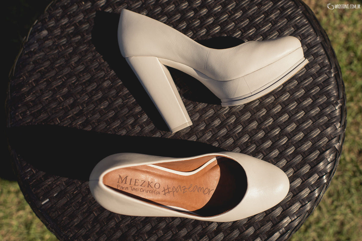 fotografia casamento praia do rosa, casamento fazenda verde, fotografias fazenda verde, casamento pés na areia, casamento na praia, fotografia casamento santa catarina, fotografia casamento florianópolis, casando na praia, vestido de noiva praia