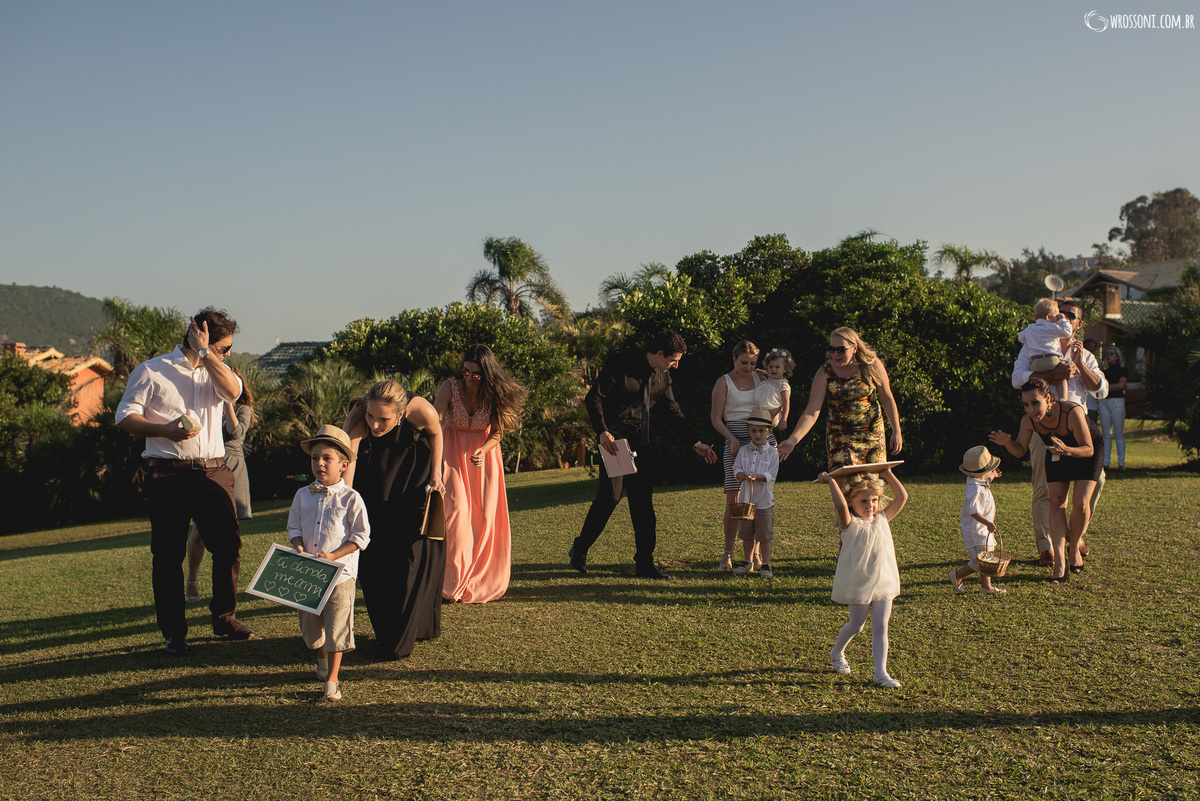 fotografia casamento praia do rosa, casamento fazenda verde, fotografias fazenda verde, casamento pés na areia, casamento na praia, fotografia casamento santa catarina, fotografia casamento florianópolis, casando na praia, vestido de noiva praia