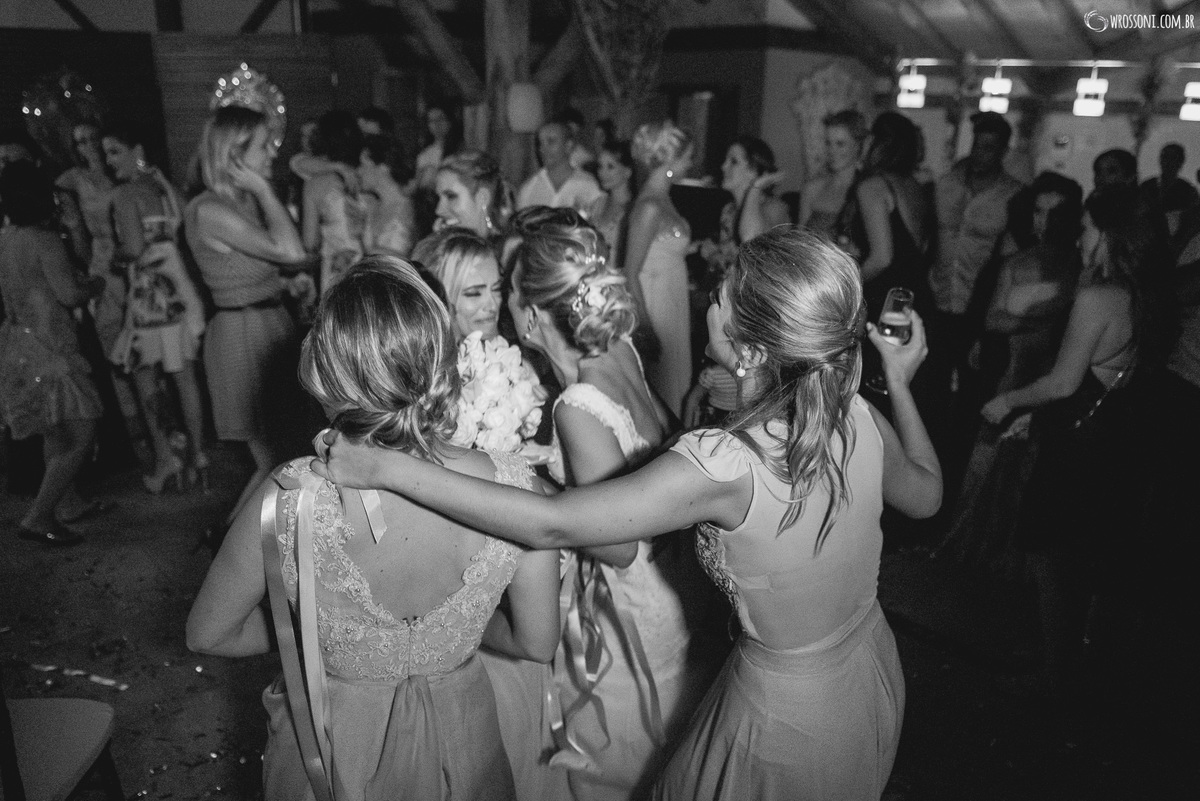 fotografia casamento praia do rosa, casamento fazenda verde, fotografias fazenda verde, casamento pés na areia, casamento na praia, fotografia casamento santa catarina, fotografia casamento florianópolis, casando na praia, vestido de noiva praia