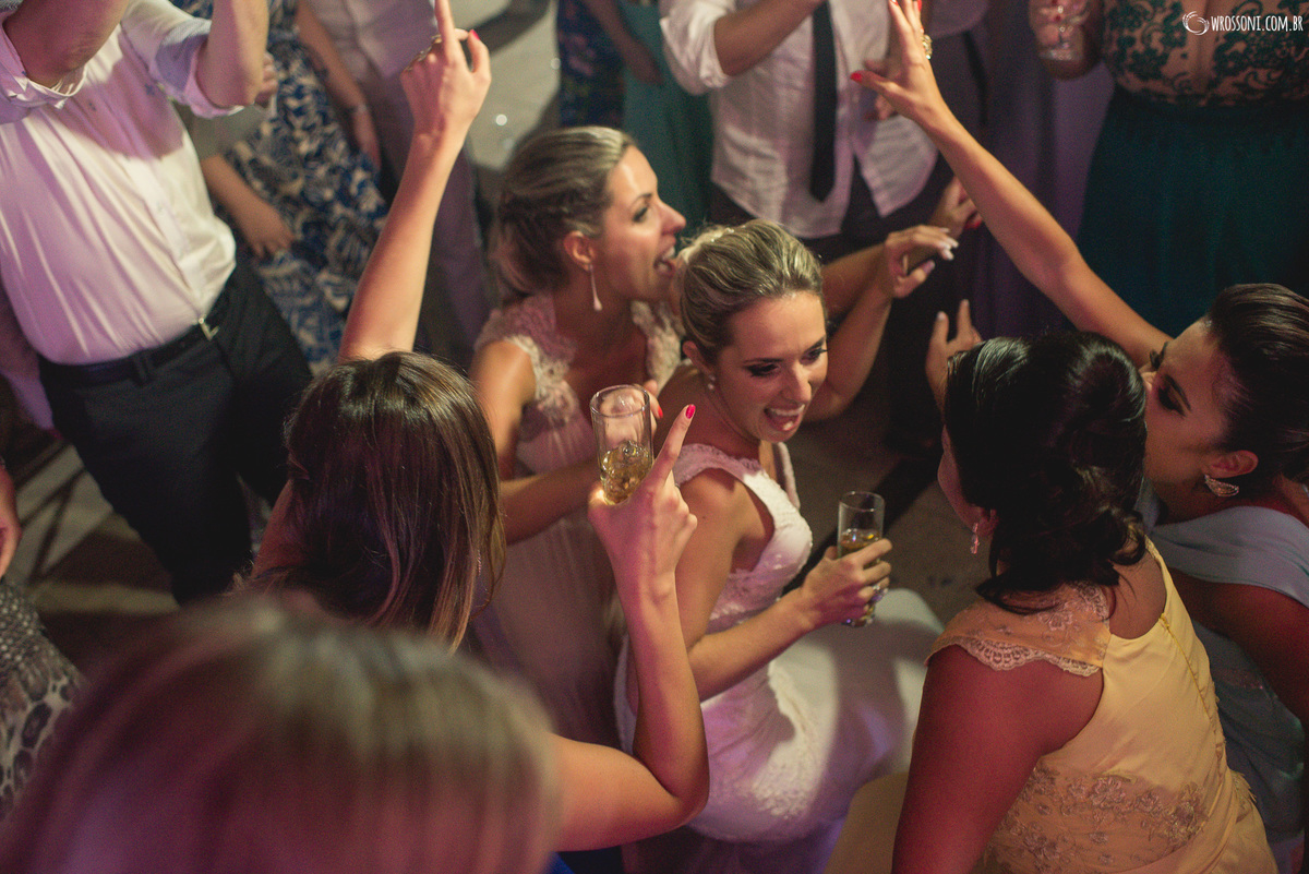 fotografia casamento praia do rosa, casamento fazenda verde, fotografias fazenda verde, casamento pés na areia, casamento na praia, fotografia casamento santa catarina, fotografia casamento florianópolis, casando na praia, vestido de noiva praia