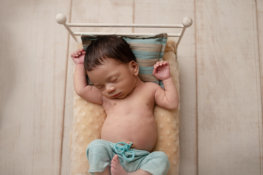 Recém-nascido Murilo – ensaio em casa em Santa Cruz-RJ