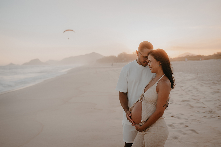 ensaio gestante na praia rio de janeiro