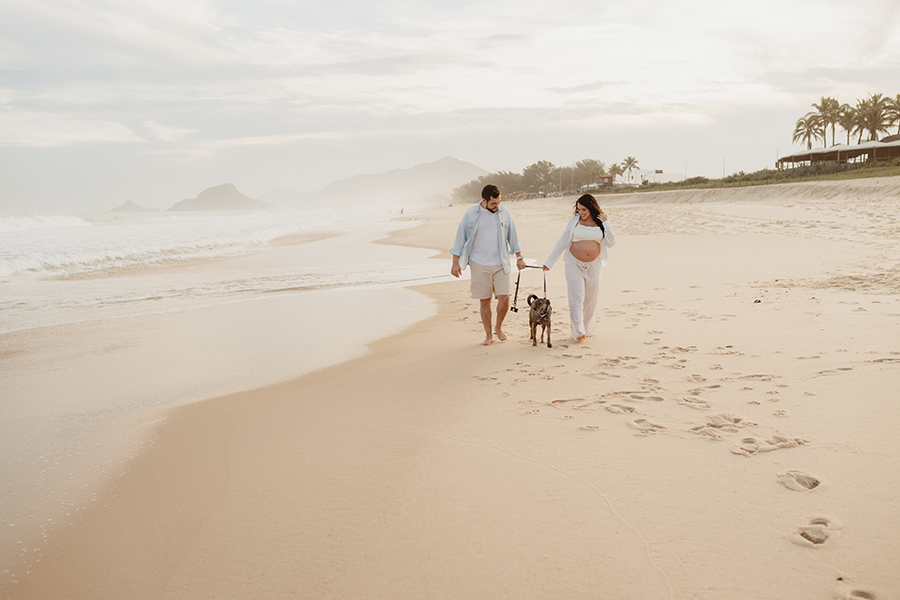 ensaio gestante na praia no rio de janeiro
