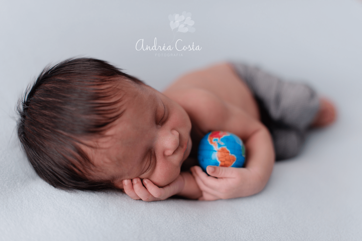 benjamim em seus primeiros 11 dias de vida no book de recém nascido, por Andréa Costa