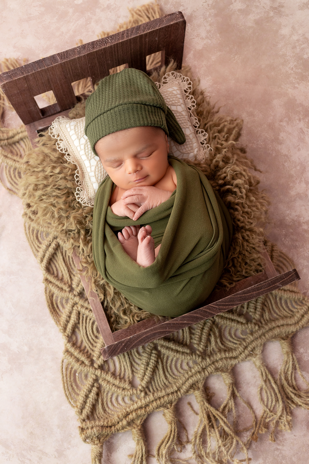 newborn_bebe_recem_nascido_sessao_newborn_fotografia_newborn_fotografa_newborn_fotografia_bebe_newborn_photography_newborn_session_recém_nascido_fotografia_recem_nascido_sessao_bebe_primeiros_dias_bebe_fotografia_primeiros_dias_newborn_pose_bebe_sessao_re