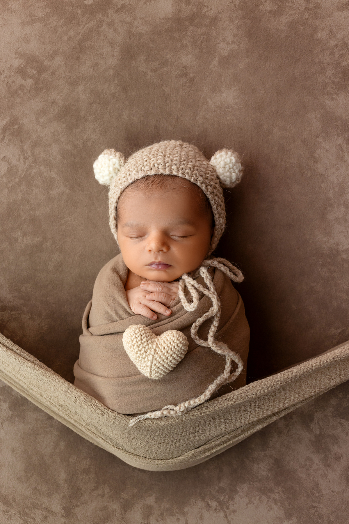 newborn_bebe_recem_nascido_sessao_newborn_fotografia_newborn_fotografa_newborn_fotografia_bebe_newborn_photography_newborn_session_recém_nascido_fotografia_recem_nascido_sessao_bebe_primeiros_dias_bebe_fotografia_primeiros_dias_newborn_pose_bebe_sessao_re