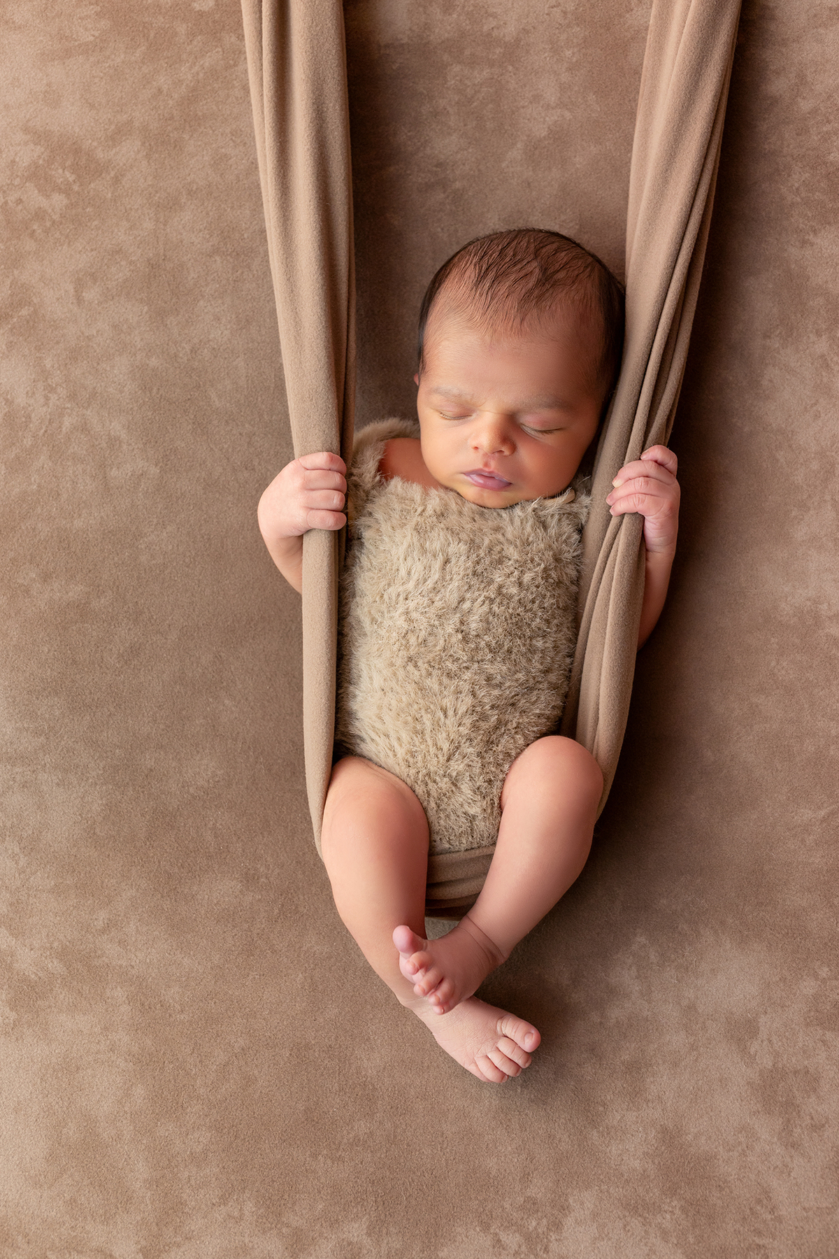 newborn_bebe_recem_nascido_sessao_newborn_fotografia_newborn_fotografa_newborn_fotografia_bebe_newborn_photography_newborn_session_recém_nascido_fotografia_recem_nascido_sessao_bebe_primeiros_dias_bebe_fotografia_primeiros_dias_newborn_pose_bebe_sessao_re