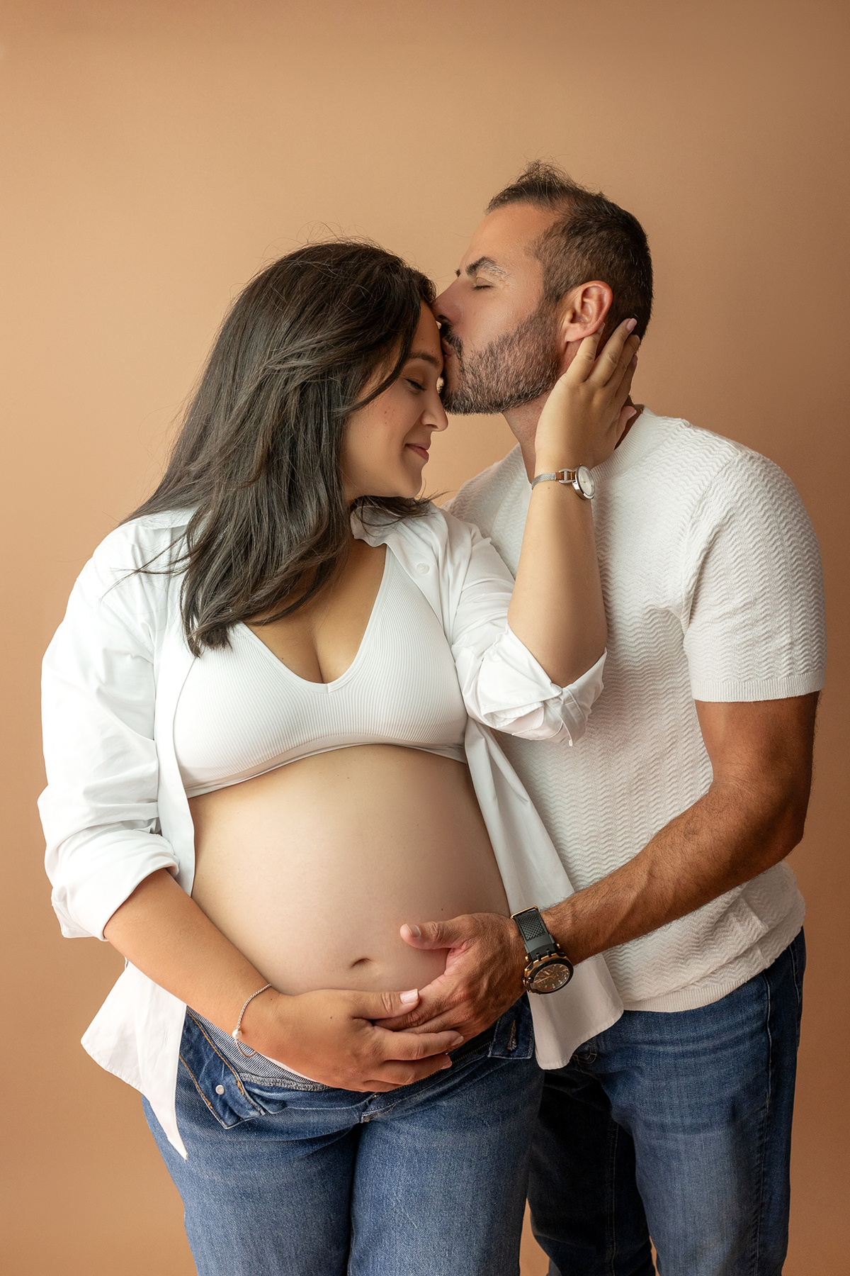 gravida_sessao_gravida_fotografia_gravida_sessao_maternidade_fotografia_maternidade_gravidez_barriga_gravida_ensaio_gravida_ensaio_maternidade_maternity_photography_baby_bump_gravida_estudio