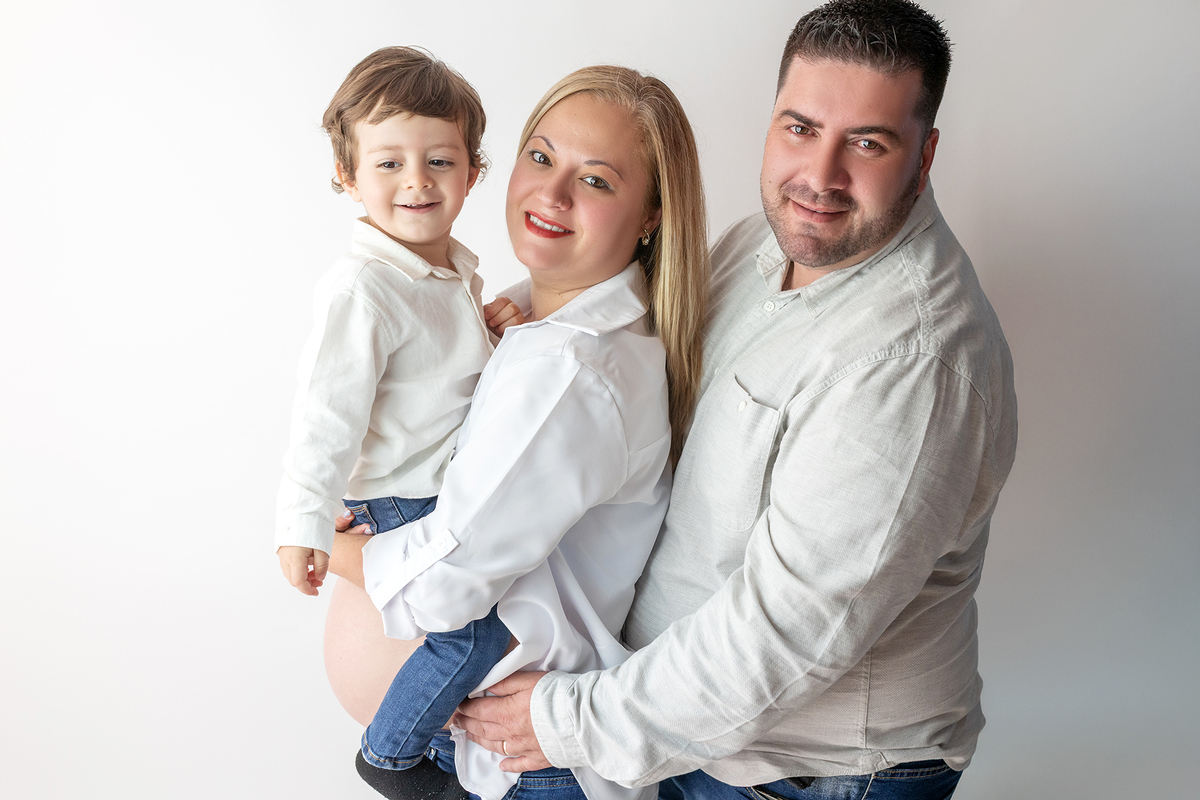 gravida_sessao_gravida_fotografia_gravida_sessao_maternidade_fotografia_maternidade_gravidez_barriga_gravida_ensaio_gravida_ensaio_maternidade_maternity_photography_baby_bump_gravida_estudio