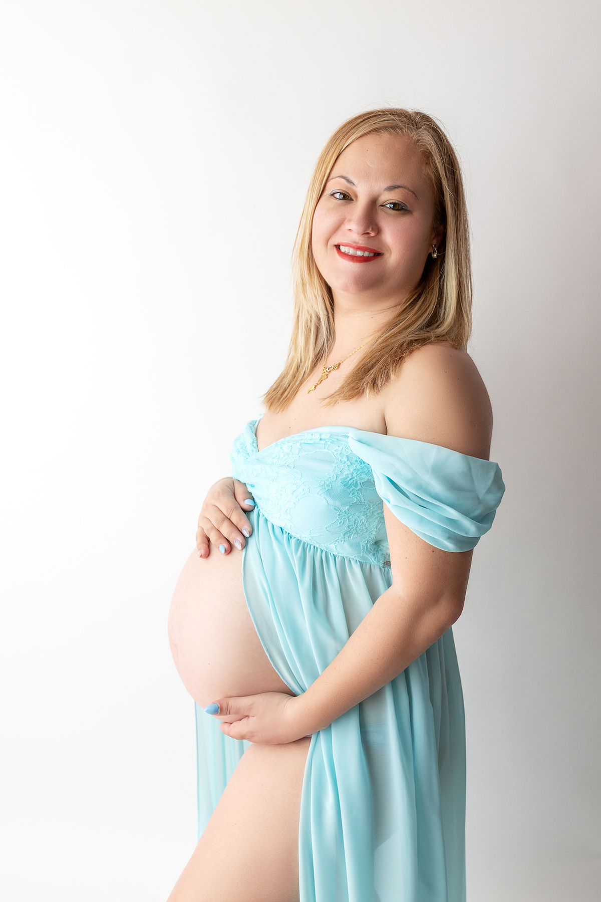 gravida_sessao_gravida_fotografia_gravida_sessao_maternidade_fotografia_maternidade_gravidez_barriga_gravida_ensaio_gravida_ensaio_maternidade_maternity_photography_baby_bump_gravida_estudio