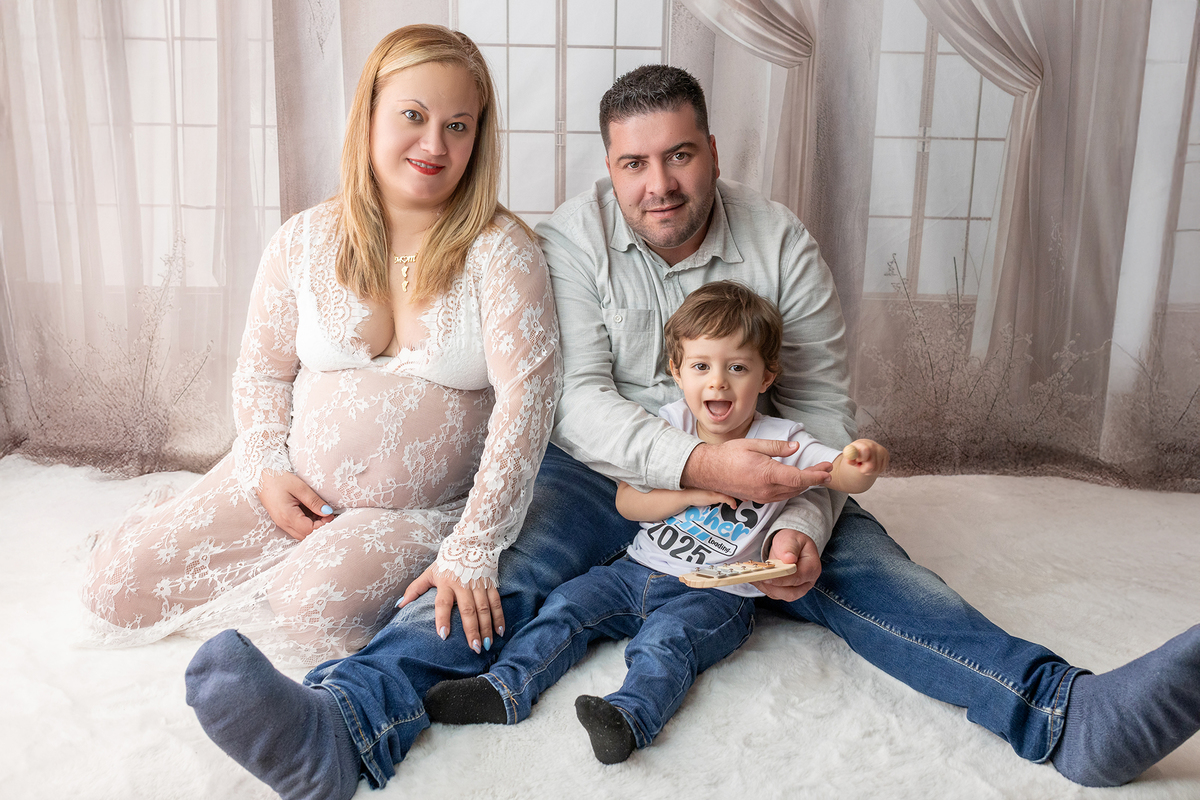 gravida_sessao_gravida_fotografia_gravida_sessao_maternidade_fotografia_maternidade_gravidez_barriga_gravida_ensaio_gravida_ensaio_maternidade_maternity_photography_baby_bump_gravida_estudio