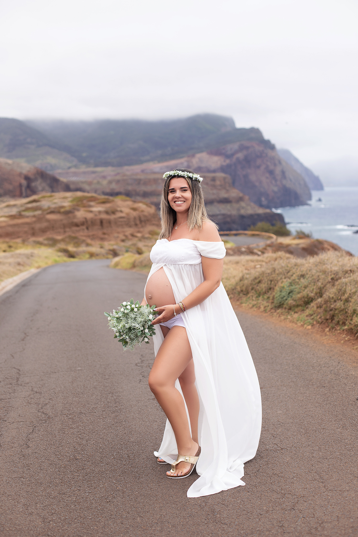 a_gravida_sessao_maternidade_fotografia_maternidade_gravidez_barriga_gravida_ensaio_gravida_ensaio_maternidade_maternity_photography_baby_bump_gravida_estudio