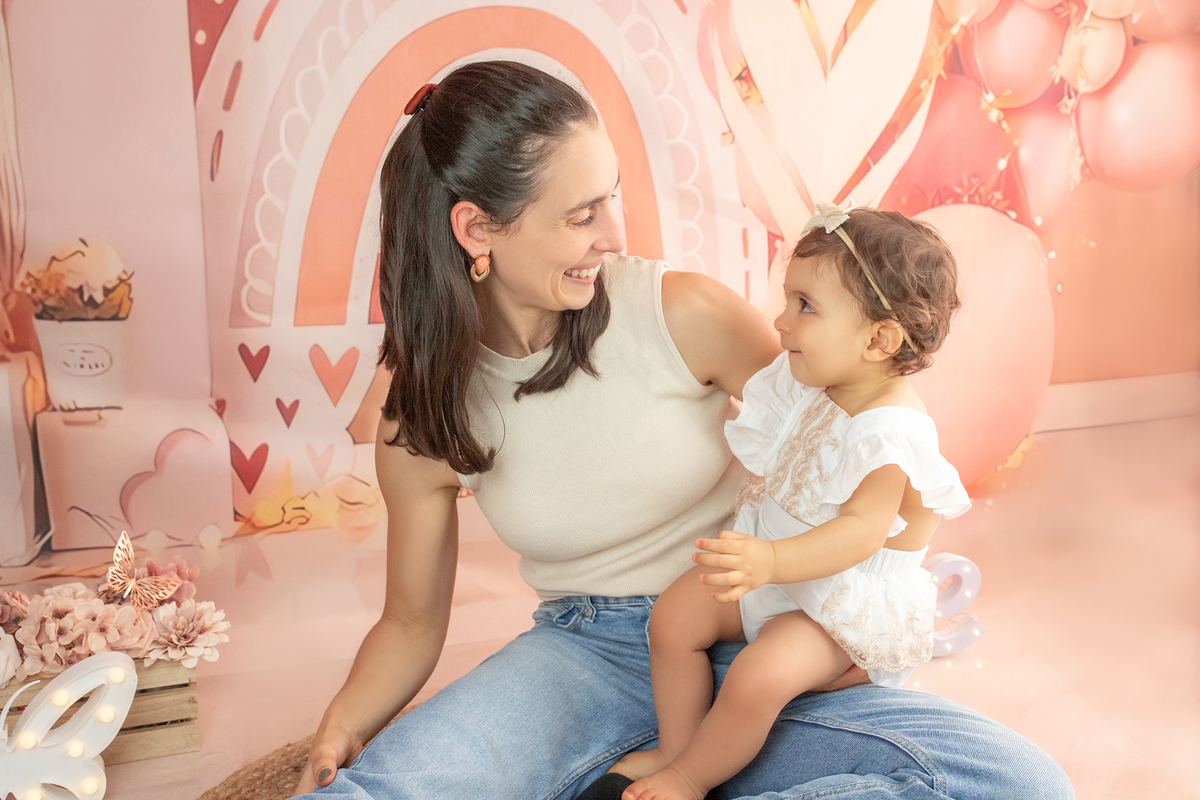 smash_the_cake_sessao_smash_the_cake_fotografia_smash_the_cake_primeiro_aniversario_bebe_sessao_aniversario_bebe_bolo_aniversario_bebe_cake_smash_baby_primeiro_ano_bebe_fotografia_aniversario_bebe_bebe_com_bolo_baby_cake_smash_sessao_1_ano_bebe_festa_prim