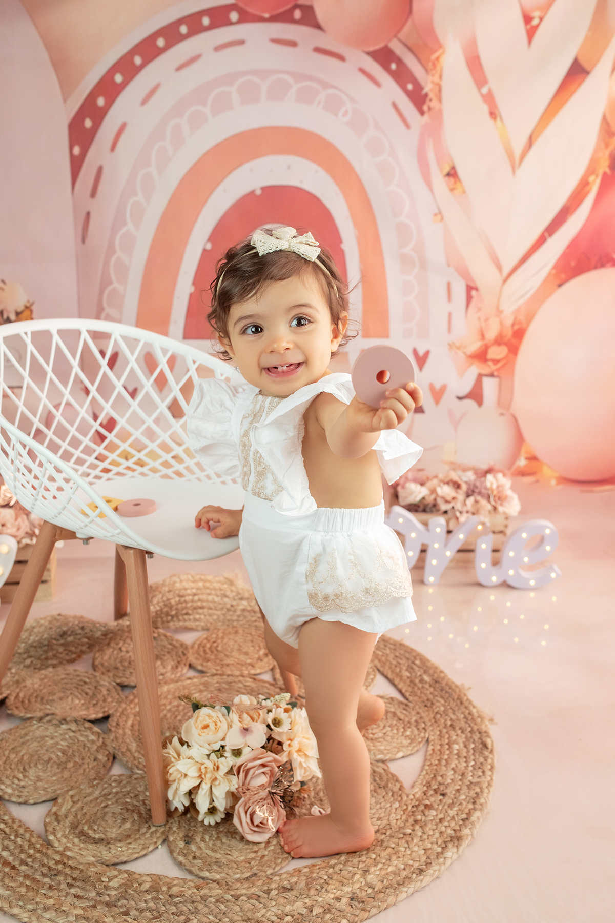 smash_the_cake_sessao_smash_the_cake_fotografia_smash_the_cake_primeiro_aniversario_bebe_sessao_aniversario_bebe_bolo_aniversario_bebe_cake_smash_baby_primeiro_ano_bebe_fotografia_aniversario_bebe_bebe_com_bolo_baby_cake_smash_sessao_1_ano_bebe_festa_prim