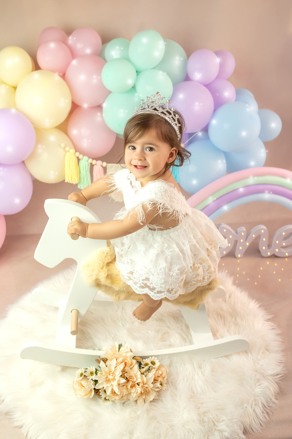 smash_the_cake_sessao_smash_the_cake_fotografia_smash_the_cake_primeiro_aniversario_bebe_sessao_aniversario_bebe_bolo_aniversario_bebe_cake_smash_baby_primeiro_ano_bebe_fotografia_aniversario_bebe_bebe_com_bolo_baby_cake_smash_sessao_1_ano_bebe_festa_prim