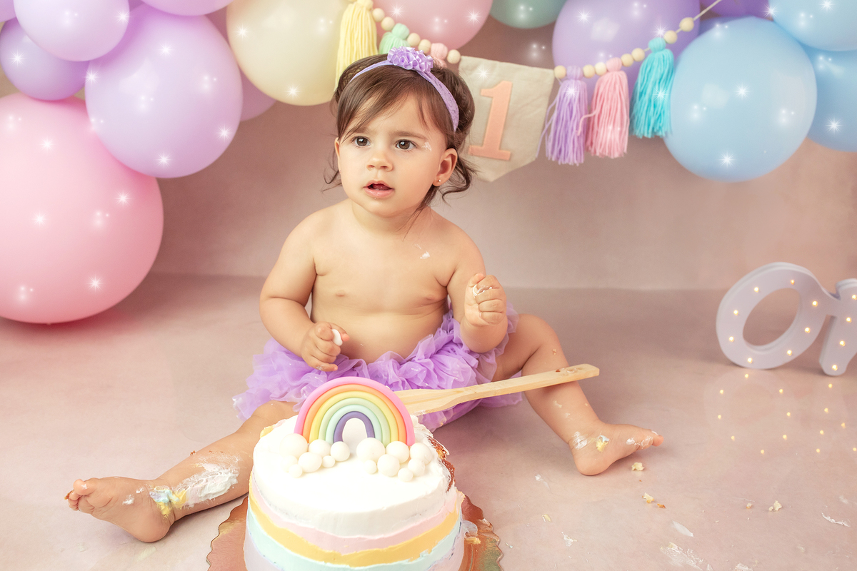 smash_the_cake_sessao_smash_the_cake_fotografia_smash_the_cake_primeiro_aniversario_bebe_sessao_aniversario_bebe_bolo_aniversario_bebe_cake_smash_baby_primeiro_ano_bebe_fotografia_aniversario_bebe_bebe_com_bolo_baby_cake_smash_sessao_1_ano_bebe_festa_prim