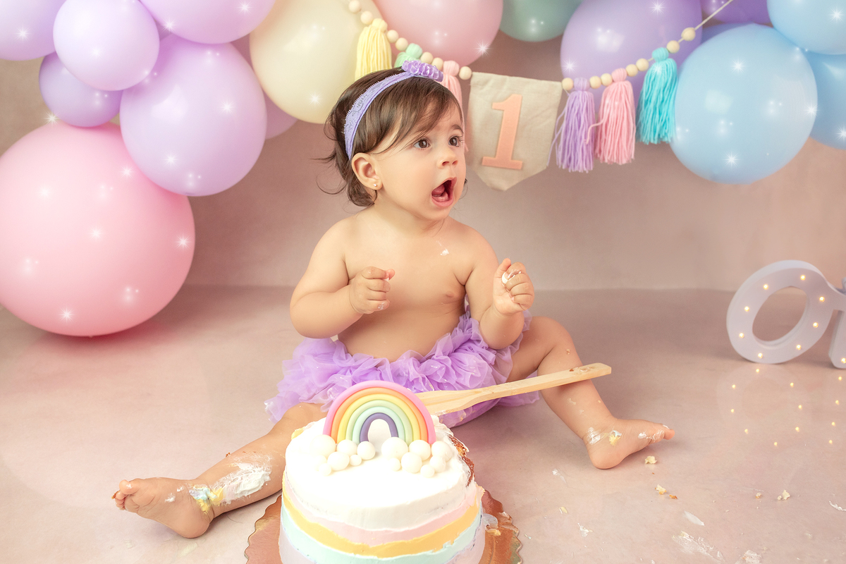 smash_the_cake_sessao_smash_the_cake_fotografia_smash_the_cake_primeiro_aniversario_bebe_sessao_aniversario_bebe_bolo_aniversario_bebe_cake_smash_baby_primeiro_ano_bebe_fotografia_aniversario_bebe_bebe_com_bolo_baby_cake_smash_sessao_1_ano_bebe_festa_prim