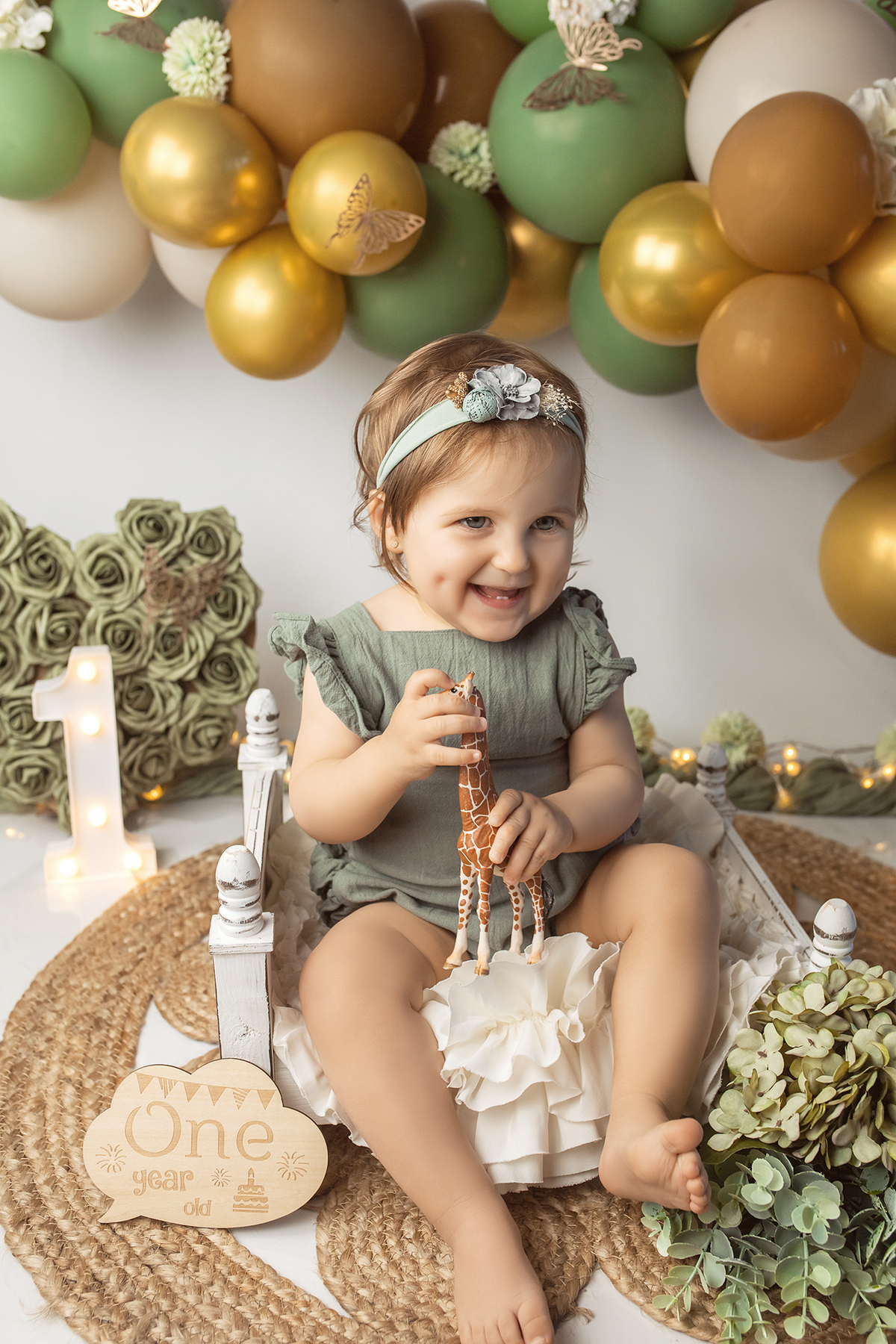 smash_the_cake_sessao_smash_the_cake_fotografia_smash_the_cake_primeiro_aniversario_bebe_sessao_aniversario_bebe_bolo_aniversario_bebe_cake_smash_baby_primeiro_ano_bebe_fotografia_aniversario_bebe_bebe_com_bolo_baby_cake_smash_sessao_1_ano_bebe_festa_prim