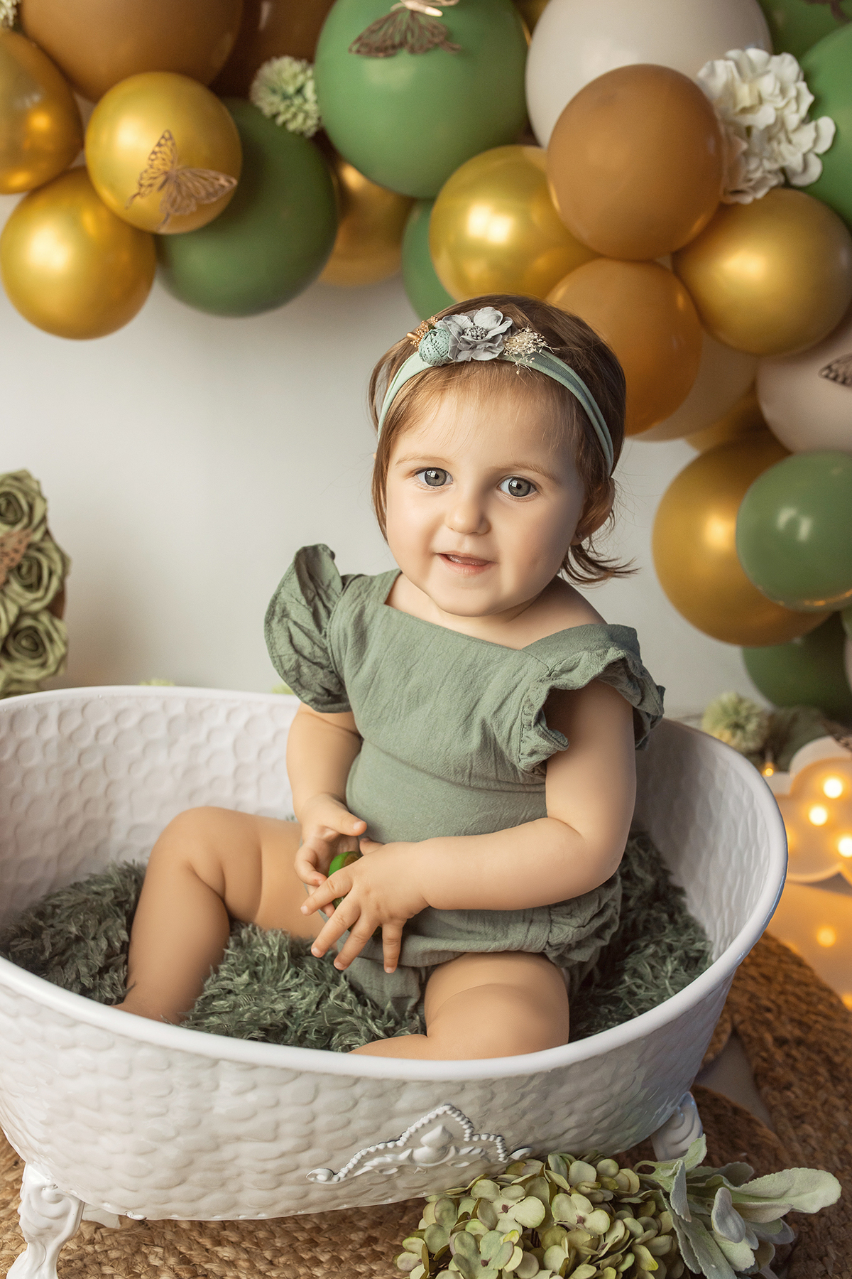 smash_the_cake_sessao_smash_the_cake_fotografia_smash_the_cake_primeiro_aniversario_bebe_sessao_aniversario_bebe_bolo_aniversario_bebe_cake_smash_baby_primeiro_ano_bebe_fotografia_aniversario_bebe_bebe_com_bolo_baby_cake_smash_sessao_1_ano_bebe_festa_prim