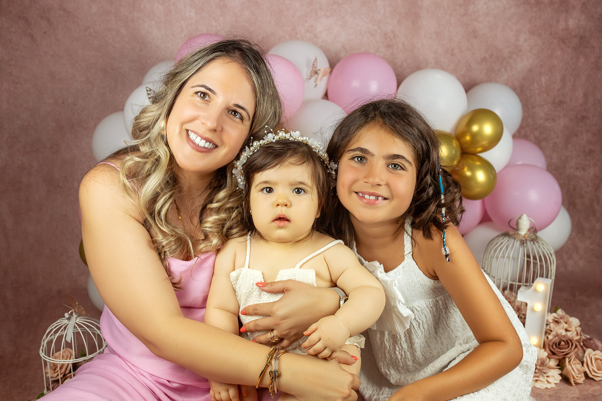 smash_the_cake_sessao_smash_the_cake_fotografia_smash_the_cake_primeiro_aniversario_bebe_sessao_aniversario_bebe_bolo_aniversario_bebe_cake_smash_baby_primeiro_ano_bebe_fotografia_aniversario_bebe_bebe_com_bolo_baby_cake_smash_sessao_1_ano_bebe_festa_prim