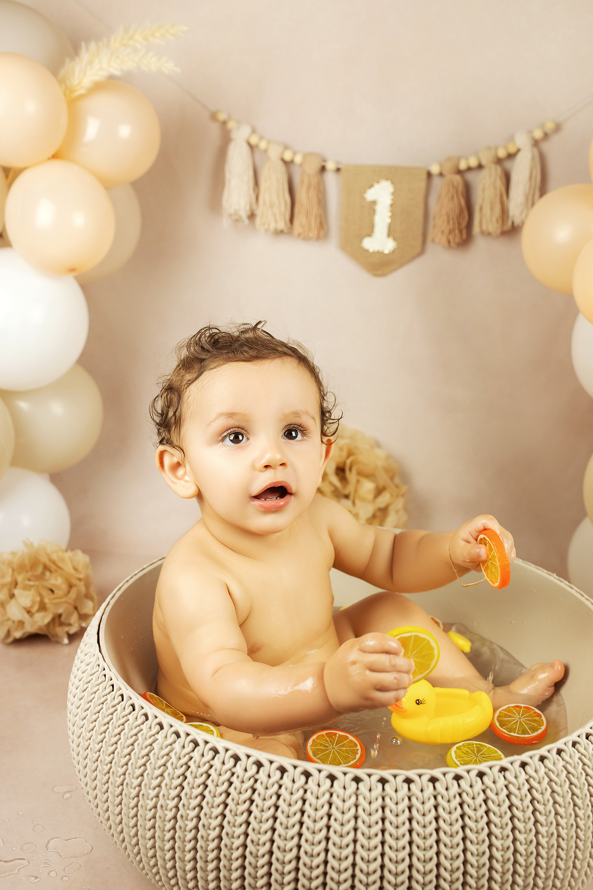 smash_the_cake_sessao_smash_the_cake_fotografia_smash_the_cake_primeiro_aniversario_bebe_sessao_aniversario_bebe_bolo_aniversario_bebe_cake_smash_baby_primeiro_ano_bebe_fotografia_aniversario_bebe_bebe_com_bolo_baby_cake_smash_sessao_1_ano_bebe_festa_prim