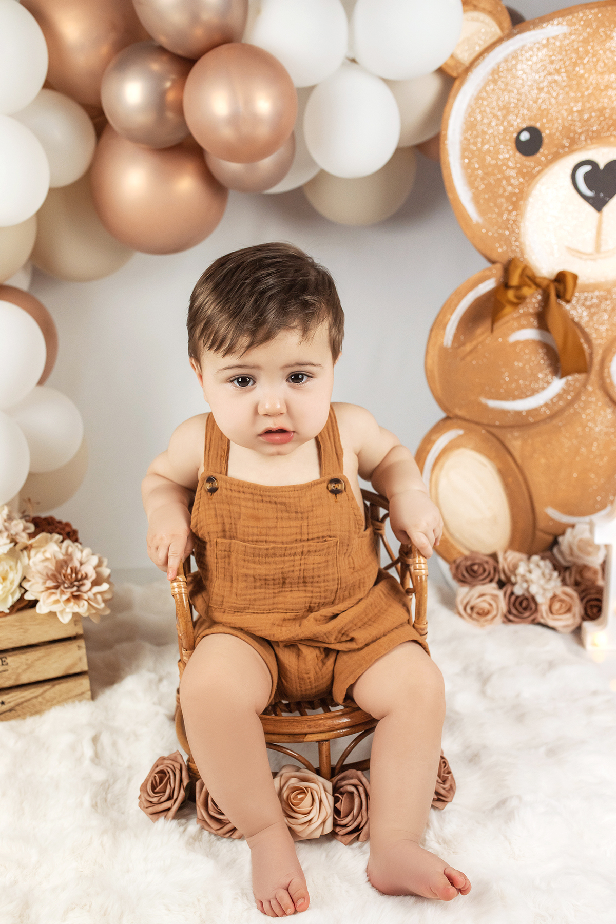 smash_the_cake_sessao_smash_the_cake_fotografia_smash_the_cake_primeiro_aniversario_bebe_sessao_aniversario_bebe_bolo_aniversario_bebe_cake_smash_baby_primeiro_ano_bebe_fotografia_aniversario_bebe_bebe_com_bolo_baby_cake_smash_sessao_1_ano_bebe_festa_prim