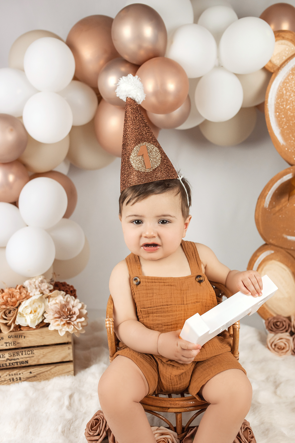 smash_the_cake_sessao_smash_the_cake_fotografia_smash_the_cake_primeiro_aniversario_bebe_sessao_aniversario_bebe_bolo_aniversario_bebe_cake_smash_baby_primeiro_ano_bebe_fotografia_aniversario_bebe_bebe_com_bolo_baby_cake_smash_sessao_1_ano_bebe_festa_prim