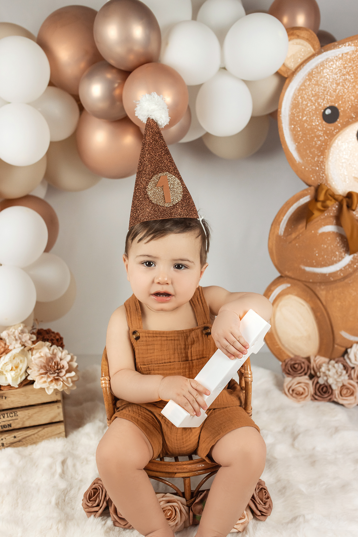 smash_the_cake_sessao_smash_the_cake_fotografia_smash_the_cake_primeiro_aniversario_bebe_sessao_aniversario_bebe_bolo_aniversario_bebe_cake_smash_baby_primeiro_ano_bebe_fotografia_aniversario_bebe_bebe_com_bolo_baby_cake_smash_sessao_1_ano_bebe_festa_prim