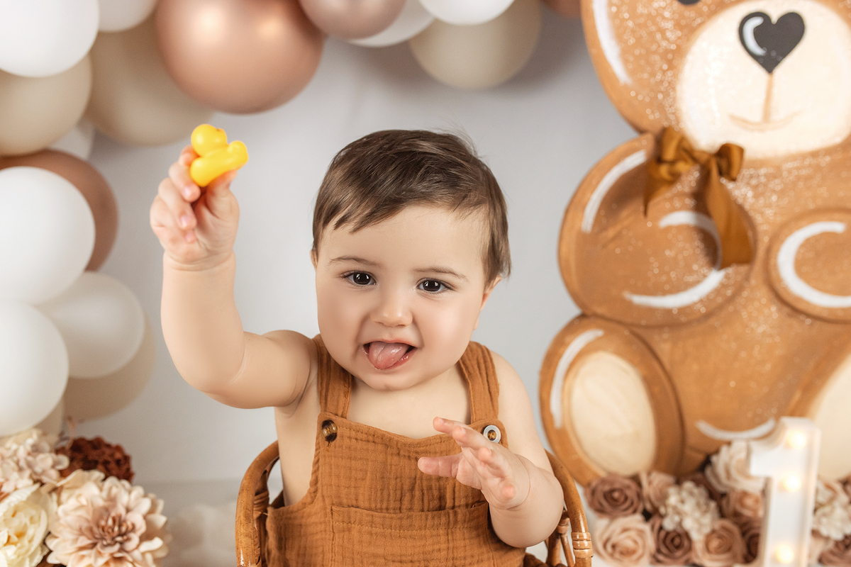 smash_the_cake_sessao_smash_the_cake_fotografia_smash_the_cake_primeiro_aniversario_bebe_sessao_aniversario_bebe_bolo_aniversario_bebe_cake_smash_baby_primeiro_ano_bebe_fotografia_aniversario_bebe_bebe_com_bolo_baby_cake_smash_sessao_1_ano_bebe_festa_prim