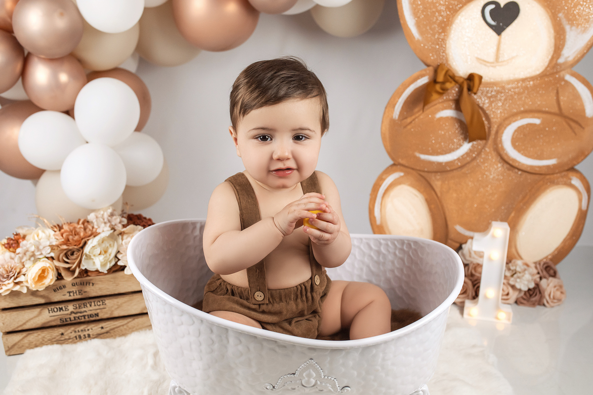 smash_the_cake_sessao_smash_the_cake_fotografia_smash_the_cake_primeiro_aniversario_bebe_sessao_aniversario_bebe_bolo_aniversario_bebe_cake_smash_baby_primeiro_ano_bebe_fotografia_aniversario_bebe_bebe_com_bolo_baby_cake_smash_sessao_1_ano_bebe_festa_prim