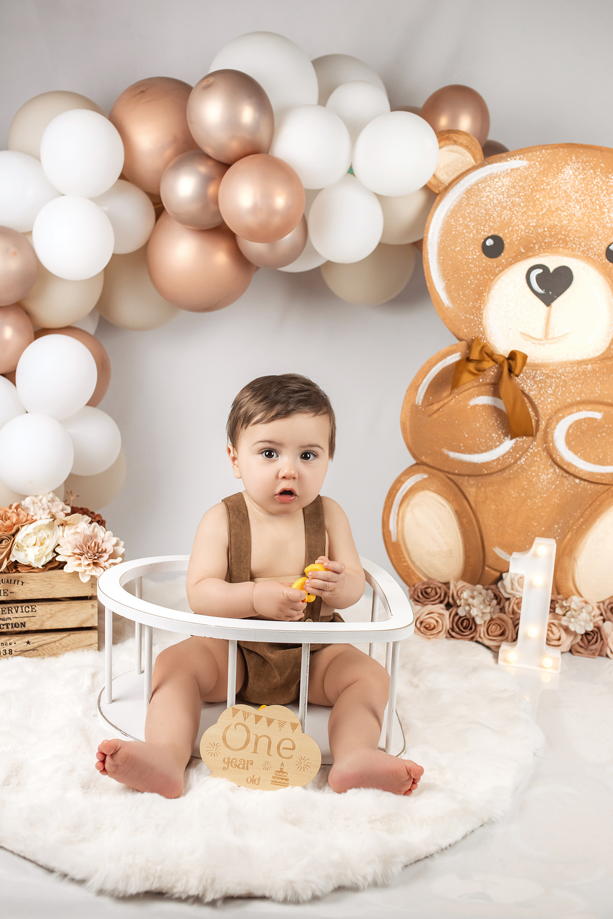 smash_the_cake_sessao_smash_the_cake_fotografia_smash_the_cake_primeiro_aniversario_bebe_sessao_aniversario_bebe_bolo_aniversario_bebe_cake_smash_baby_primeiro_ano_bebe_fotografia_aniversario_bebe_bebe_com_bolo_baby_cake_smash_sessao_1_ano_bebe_festa_prim