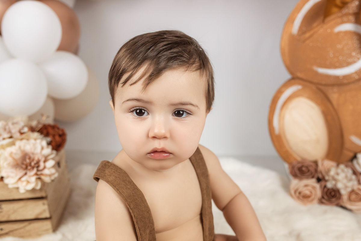 smash_the_cake_sessao_smash_the_cake_fotografia_smash_the_cake_primeiro_aniversario_bebe_sessao_aniversario_bebe_bolo_aniversario_bebe_cake_smash_baby_primeiro_ano_bebe_fotografia_aniversario_bebe_bebe_com_bolo_baby_cake_smash_sessao_1_ano_bebe_festa_prim