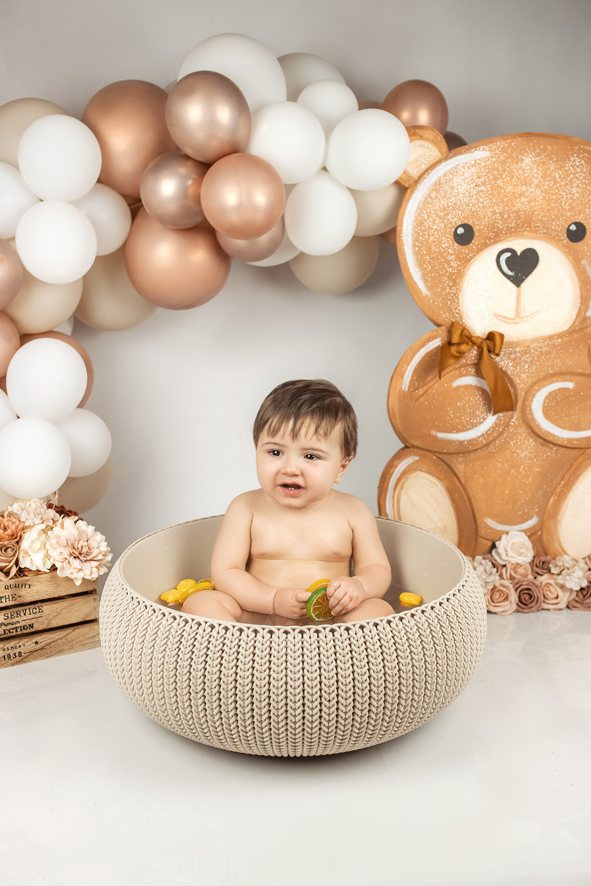 smash_the_cake_sessao_smash_the_cake_fotografia_smash_the_cake_primeiro_aniversario_bebe_sessao_aniversario_bebe_bolo_aniversario_bebe_cake_smash_baby_primeiro_ano_bebe_fotografia_aniversario_bebe_bebe_com_bolo_baby_cake_smash_sessao_1_ano_bebe_festa_prim