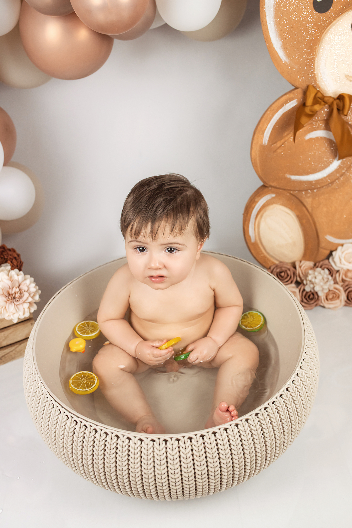 smash_the_cake_sessao_smash_the_cake_fotografia_smash_the_cake_primeiro_aniversario_bebe_sessao_aniversario_bebe_bolo_aniversario_bebe_cake_smash_baby_primeiro_ano_bebe_fotografia_aniversario_bebe_bebe_com_bolo_baby_cake_smash_sessao_1_ano_bebe_festa_prim