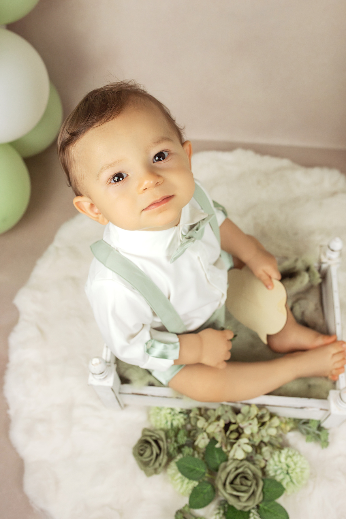 smash_the_cake_sessao_smash_the_cake_fotografia_smash_the_cake_primeiro_aniversario_bebe_sessao_aniversario_bebe_bolo_aniversario_bebe_cake_smash_baby_primeiro_ano_bebe_fotografia_aniversario_bebe_bebe_com_bolo_baby_cake_smash_sessao_1_ano_bebe_festa_prim