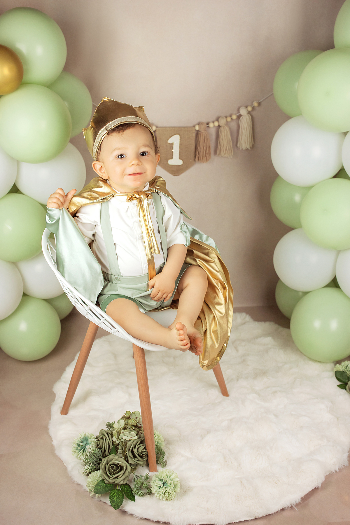 smash_the_cake_sessao_smash_the_cake_fotografia_smash_the_cake_primeiro_aniversario_bebe_sessao_aniversario_bebe_bolo_aniversario_bebe_cake_smash_baby_primeiro_ano_bebe_fotografia_aniversario_bebe_bebe_com_bolo_baby_cake_smash_sessao_1_ano_bebe_festa_prim