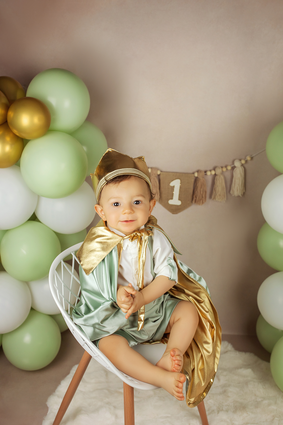 smash_the_cake_sessao_smash_the_cake_fotografia_smash_the_cake_primeiro_aniversario_bebe_sessao_aniversario_bebe_bolo_aniversario_bebe_cake_smash_baby_primeiro_ano_bebe_fotografia_aniversario_bebe_bebe_com_bolo_baby_cake_smash_sessao_1_ano_bebe_festa_prim