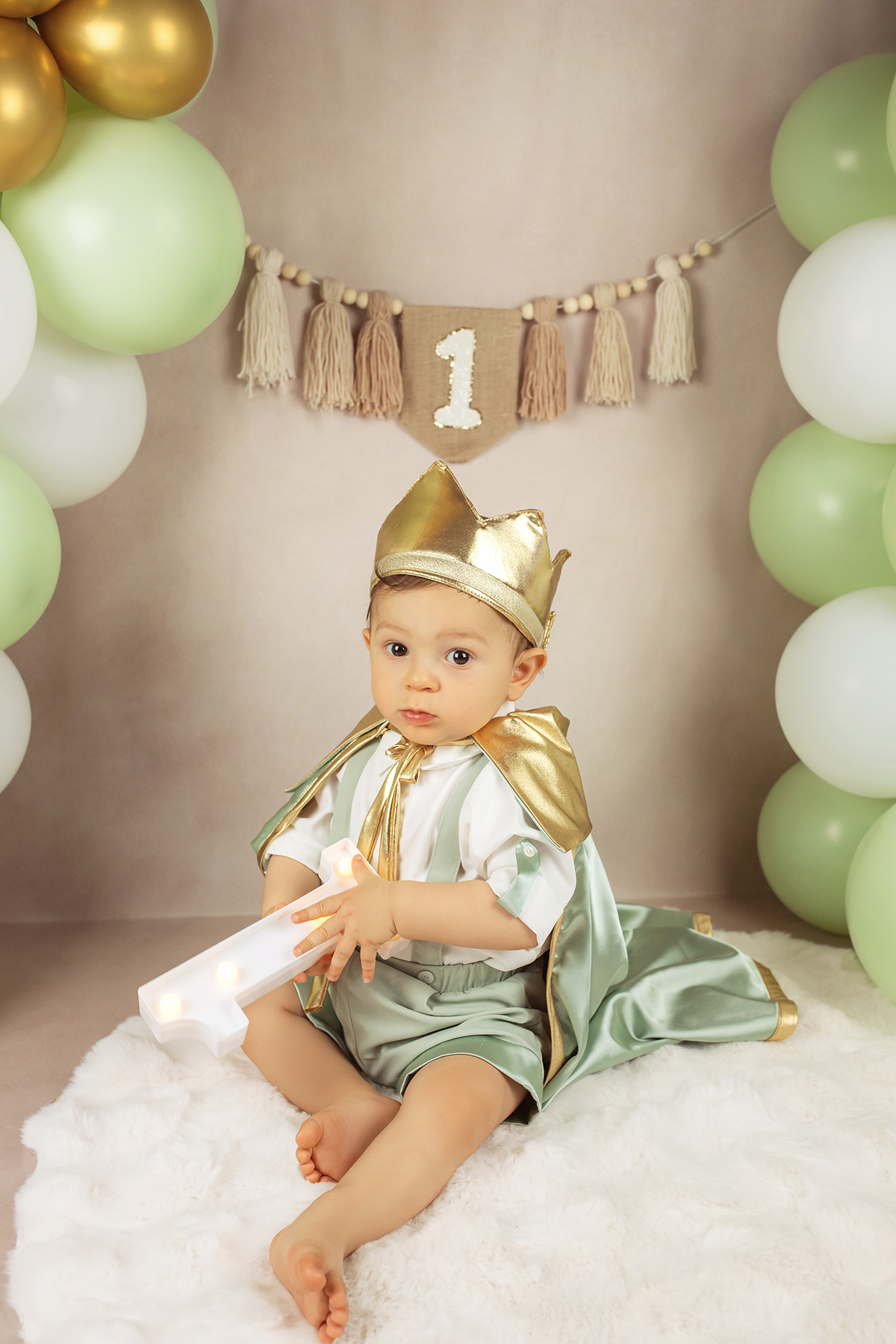 smash_the_cake_sessao_smash_the_cake_fotografia_smash_the_cake_primeiro_aniversario_bebe_sessao_aniversario_bebe_bolo_aniversario_bebe_cake_smash_baby_primeiro_ano_bebe_fotografia_aniversario_bebe_bebe_com_bolo_baby_cake_smash_sessao_1_ano_bebe_festa_prim