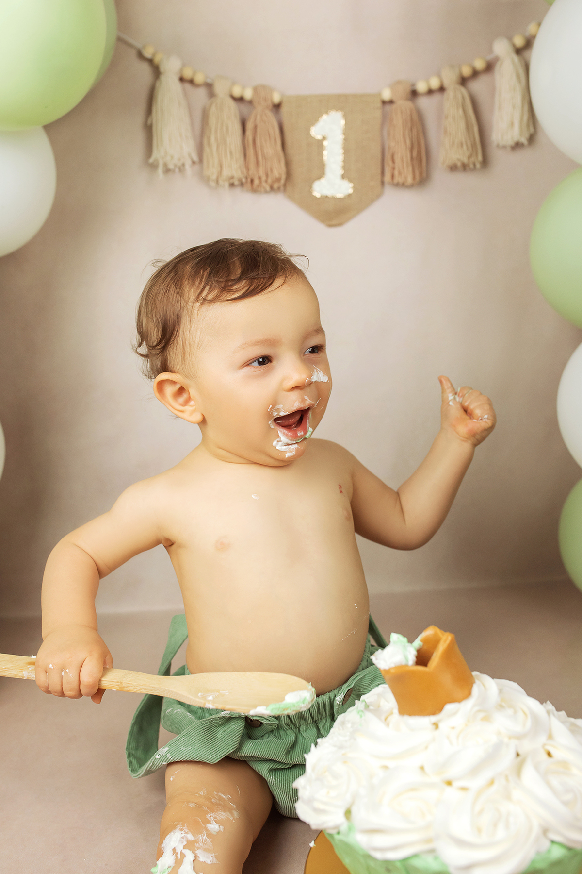 smash_the_cake_sessao_smash_the_cake_fotografia_smash_the_cake_primeiro_aniversario_bebe_sessao_aniversario_bebe_bolo_aniversario_bebe_cake_smash_baby_primeiro_ano_bebe_fotografia_aniversario_bebe_bebe_com_bolo_baby_cake_smash_sessao_1_ano_bebe_festa_prim