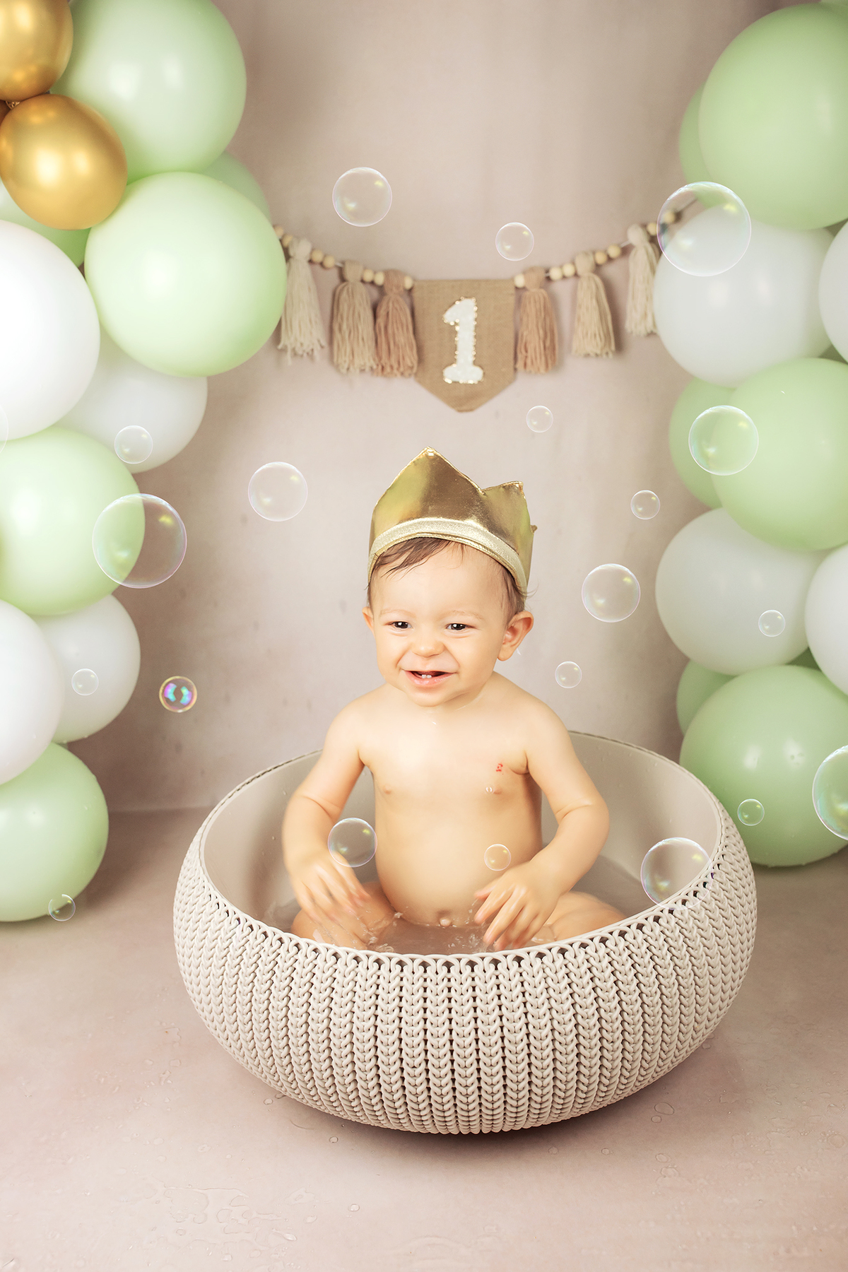 smash_the_cake_sessao_smash_the_cake_fotografia_smash_the_cake_primeiro_aniversario_bebe_sessao_aniversario_bebe_bolo_aniversario_bebe_cake_smash_baby_primeiro_ano_bebe_fotografia_aniversario_bebe_bebe_com_bolo_baby_cake_smash_sessao_1_ano_bebe_festa_prim