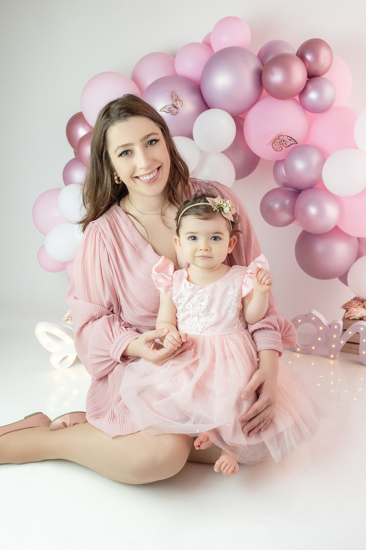 smash_the_cake_sessao_smash_the_cake_fotografia_smash_the_cake_primeiro_aniversario_bebe_sessao_aniversario_bebe_bolo_aniversario_bebe_cake_smash_baby_primeiro_ano_bebe_fotografia_aniversario_bebe_bebe_com_bolo_baby_cake_smash_sessao_1_ano_bebe_festa_prim