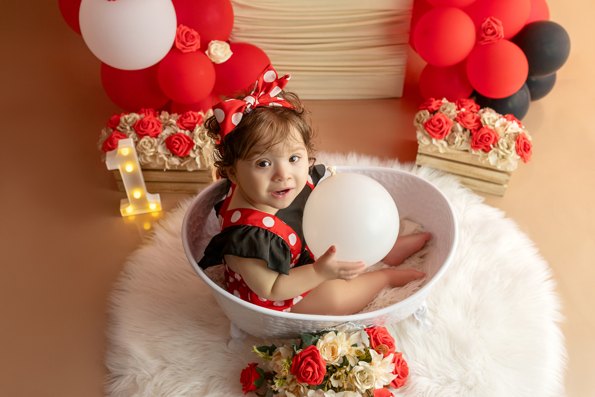 smash_the_cake_sessao_smash_the_cake_fotografia_smash_the_cake_primeiro_aniversario_bebe_sessao_aniversario_bebe_bolo_aniversario_bebe_cake_smash_baby_primeiro_ano_bebe_fotografia_aniversario_bebe_bebe_com_bolo_baby_cake_smash_sessao_1_ano_bebe_festa_prim