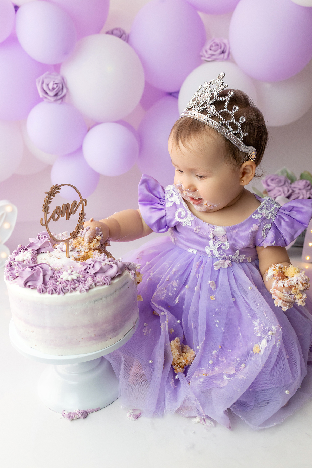 smash_the_cake_sessao_smash_the_cake_fotografia_smash_the_cake_primeiro_aniversario_bebe_sessao_aniversario_bebe_bolo_aniversario_bebe_cake_smash_baby_primeiro_ano_bebe_fotografia_aniversario_bebe_bebe_com_bolo_baby_cake_smash_sessao_1_ano_bebe_festa_prim